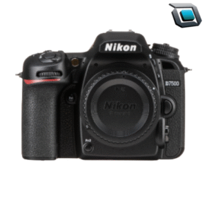 Cámara réflex Nikon D7500 solo cuerpo. Sensor de 20.9 MP, video 4K y excelente rendimiento en velocidad y enfoque. Ideal para fotógrafos avanzados que ya cuentan con lentes.