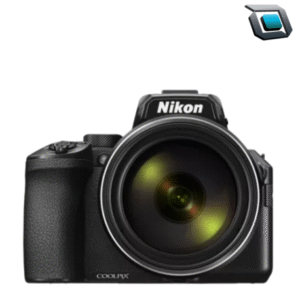 Cámara digital Nikon COOLPIX P950 con lente fijo y zoom óptico de 83x. Ideal para fotografía a larga distancia, como naturaleza o astronomía, con sensor de 16 MP y grabación 4K.